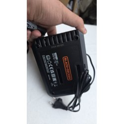 Originalni Black and Decker punjač struje 1Ah za litijum-jonske baterije od 14.4V i 18V