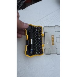 Originalni DeWalt DT7969 set od 32 dela sa bitovima u boji i brzim magnetnim nosačem u robusnoj kutiji