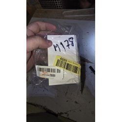 Beli Yamazaki MIST držač za četkice za zube sa šest pregrada i prostorom za pastu