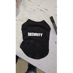 Crna pamučna majica za psa veličine S sa belim SECURITY natpisom na leđima