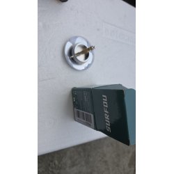 Hromirani SURFOU čep za kadu prečnika 72 mm sa sivom zaptivkom i podesivim metalnim vijkom