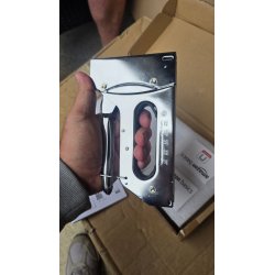 Amazon Basics ručna heftalica za tapaciranje od ugljeničnog čelika sa 1000 D spajalica 8 mm