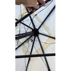 Swing & Harmonie LEDU 3x3 kvadratni krem bočni suncobran sa LED osvetljenjem i solarnim modulom