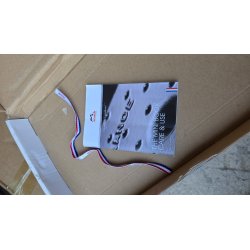 Staub liveni grill tiganj 34x21cm sa sklopivom ručkom i emajliranim gusom za savršen roštilj