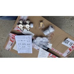 Heilmetz Multiblock set za priključak radijatora sa termostatskom glavom, beli, za centralni priključak 50 mm