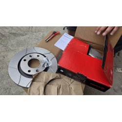 Brembo Max prednji ventilirajući kočioni diskovi 09.8695.75 dimenzija 266x22 mm sa urezima, set 2 komada