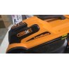 LawnMaster MX 24V akumulatorska kosilica sa zadnjim valjkom, dve baterije i punjačem