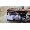 Russell Hobbs Adventure toster od brušenog čelika sa udubljenjem na bočnoj strani i rešetkom za peciva