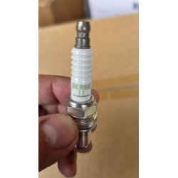 Nova NGK BKR6E-11 2756 svećica sa niklovanom centralnom elektrodom za benzinske motore