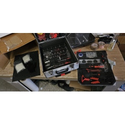 Aluminijumski Kofer sa Alatom 816 Delova na Točkovima | Outlet BGD