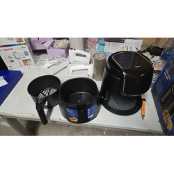 Midea MF-CN40C2 Air Fryer 4L | Outlet BGD